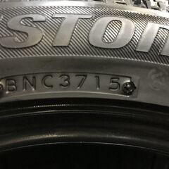 BS BRIDGESTONE BLIZZAK VRX 215/50R17 17インチ スタッドレス 4本 バリ溝 レガシィB4 プリウスα ジェイド等　(VTG713)クレジットカード QRコード決済可能