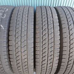 ブリヂストン　BLIZZAK W979　205/85R16 117/115L LT　4本　8分溝　2022年製