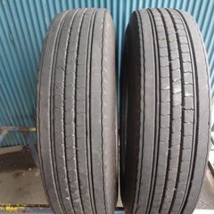 ブリヂストン　R225　225/80R17.5 123/122L　2本　9分溝　程度良好！