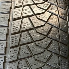 四駆スタッドレスタイヤ付アルミホイール4本セット　PCD139.7 6穴