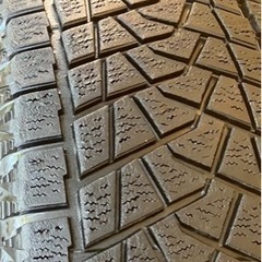 四駆スタッドレスタイヤ付アルミホイール4本セット　PCD139.7 6穴