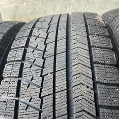 バリ山　BRIDGESTONE ブリヂストン　ブリジストン　VRX 225/55R17 スタッドレス　タイヤ　2019年製　17インチ