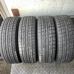 バリ山　YOKOHAMA ヨコハマ　IG30 215/60R17 スタッドレス　タイヤ　2016年製　17インチ