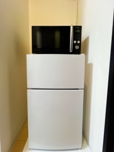 【2点セット】MAXZEN冷蔵庫 2ドア冷凍/冷蔵庫　省エネ仕様 IRIS OHYAMAオーブン電子レンジ15L(MO-T1501)【11月末までに貰ってくださる方探してます‍♀️】