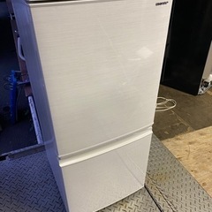 福岡市内配送設置無料 2019年 SJ-D14E-W 冷蔵庫 ホワイト系 [2ドア /右