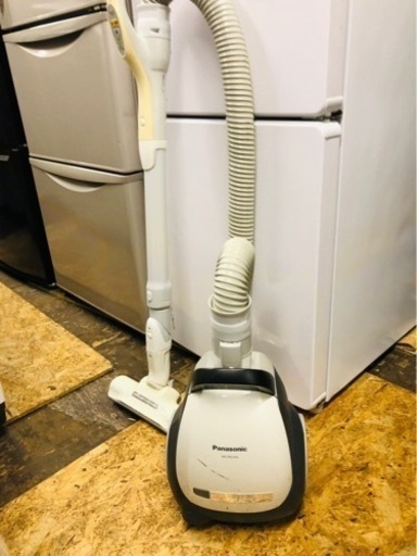 配送可能 パナソニック Panasonic MC-PKL15A-W [紙パック式掃除機 配送可能 パナソニック Panasonic MC-PKL15A-W [紙パック式掃除機