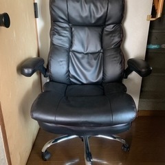オフィスチェア　肘付き　椅子