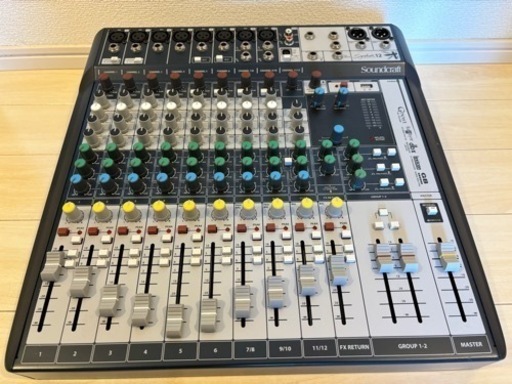 美品 Soundcraft Signature12