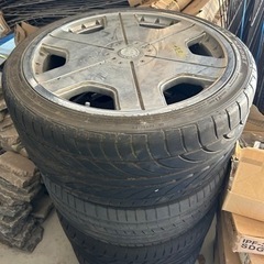 BOLZANOS 275/30 ZR20