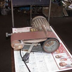 値下げしました／ベルトグラインダー／日立／ベルト巾１００ｍｍ