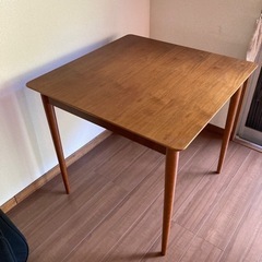 【11月半ば引越し処分】IKEA / ふたりがけ / テーブル