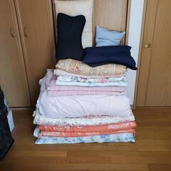 【シングルサイズ】寝具まとめて　布団　毛布　枕