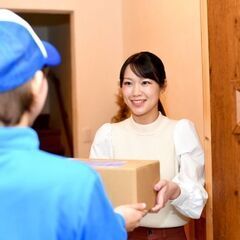 お荷物をお届けするオシゴト！未経験OK✫日払い&週払いもOK☆彡