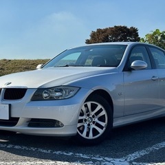 BMW　3シリーズ　320i