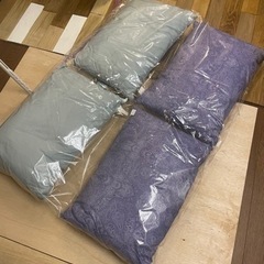 綿枕　2個　（ほとんど未使用）