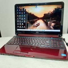 【取引中です】FUJITSU　LIFEBOOK　15インチ　i5...