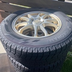 【中古】スタッドレスタイヤ 215/65R16 iG60 エクス...