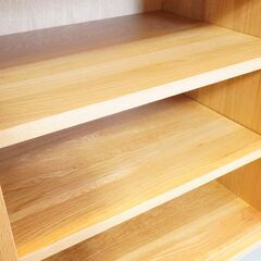 IDC大塚家具の人気シリーズ Nordy(ノルディー) サイドボードです。ホワイトオーク材のナチュラルな質感と北欧スタイルのデザインはナチュラルテイストや和モダンなどのオシャレなインテリアに♪DJ412