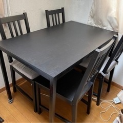 ダイニングテーブル※テーブルのみ椅子はありません。