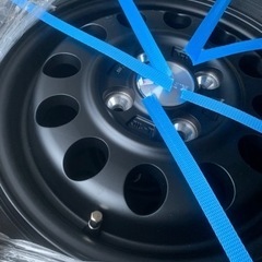 新品　アルミ付きダンロップスタッドレス！