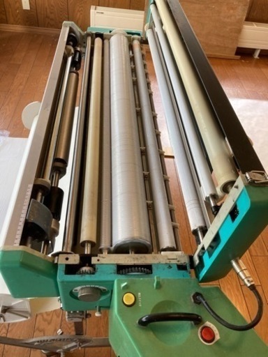 クロス糊付機械