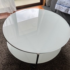 【商談中】ガラス製丸型ローテーブル