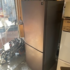 2ドア冷蔵庫】ゆったりサイズの2ドア☆自炊する2人暮らしにも