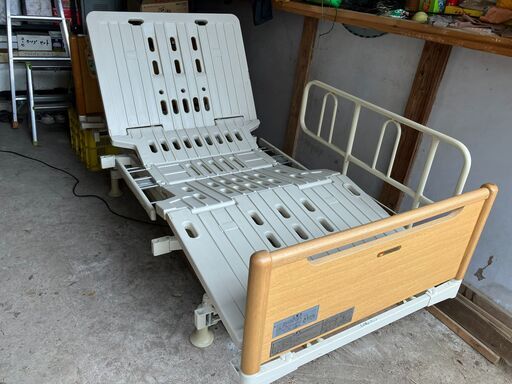 介護ベット ヒューマンケアベット FB-720 めんどくさけれ & 介助用エアマット トラック貸出可