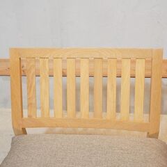 表参道にあるおしゃれなインテリアショップWISEWISE(ワイスワイス)のAKI(アキ) 座椅子/座布団付 2脚セット。オーク無垢材のナチュラル感と和のテイストが優しい雰囲気のローチェアーです♪DJ436