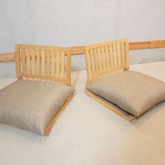 表参道にあるおしゃれなインテリアショップWISEWISE(ワイスワイス)のAKI(アキ) 座椅子/座布団付 2脚セット。オーク無垢材のナチュラル感と和のテイストが優しい雰囲気のローチェアーです♪DJ436