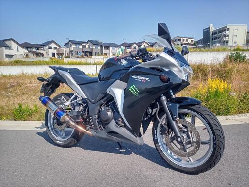 【配送可能】ホンダ　CBR250R　中型　250cc　フルカウル　バイク　プチカスタム