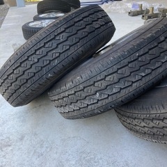195/80R15 107/105L 15インチ6J ハイエース