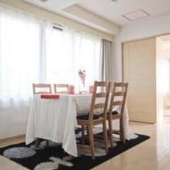 🌈日当たりの良い明るい室内と広々とした空間をお楽しみください。LDKは約43㎡もあります。 − 東京都