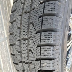 取りに来てくれる方値引きします。美品バリ山⭐︎ スタッドレスタイヤ(15インチ) アルミホイール付