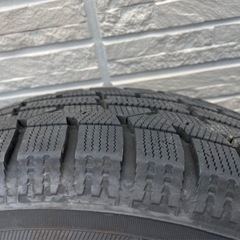 取りに来てくれる方値引きします。美品バリ山⭐︎ スタッドレスタイヤ(15インチ) アルミホイール付