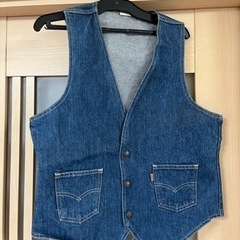 Levis デニムベスト