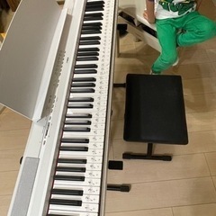 電子ピアノ 美品