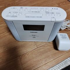 TOSHIBA　CD・ラジオ　TY-CD7　2011年製