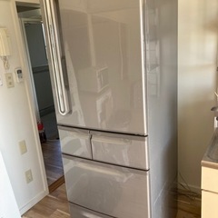 家庭用冷蔵庫（400リットル）無料で差し上げます。
