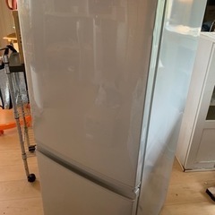SHARP 一人暮らしサイズの冷蔵庫
