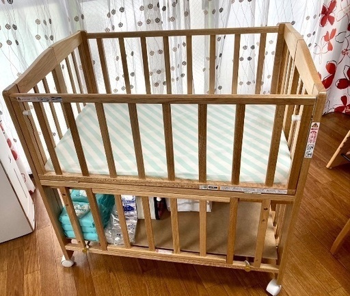 ※値段交渉可能　（ベビー布団セット付き）カトージ ミニベッド 折りたたみ ナチュラル 66x97x94センチメートル