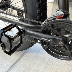 YUM26インチファットバイク！ロック機能＆減衰アジャスト機能付きサスペンション搭載