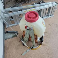 ゼノア　背負い式動力噴霧器　20リットル