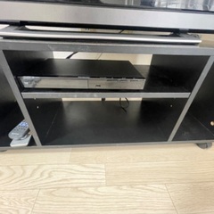 テレビ40インチ[REGZA 40V31]　テレビ台　DVDプレーヤー付