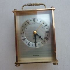 真鍮製の置き時計