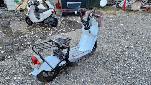 SUZUKI スズキ　セル付き、前カゴ、リアキャリア、U字ロックホルダー付き　チョイノリ　レストベース！部品取りに！ SUZUKI スズキ セル付き、前カゴ、リアキャリア、U字ロックホルダー