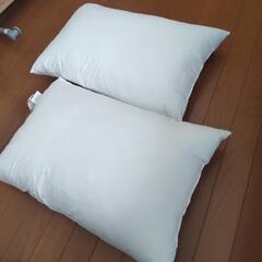 ニトリ　枕と枕カバー　二組　未使用品！