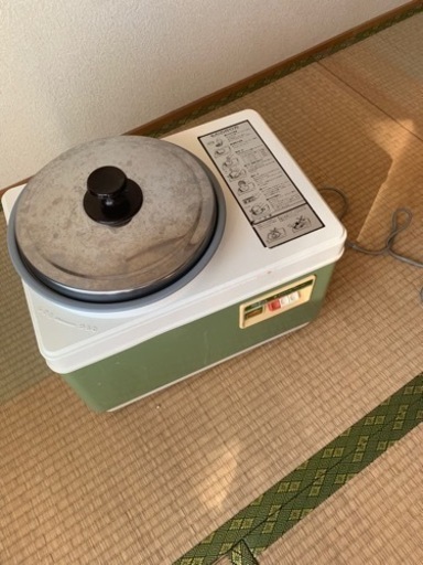 昭和レトロな餅つき機