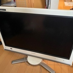 シャープ　32インチ　液晶テレビ