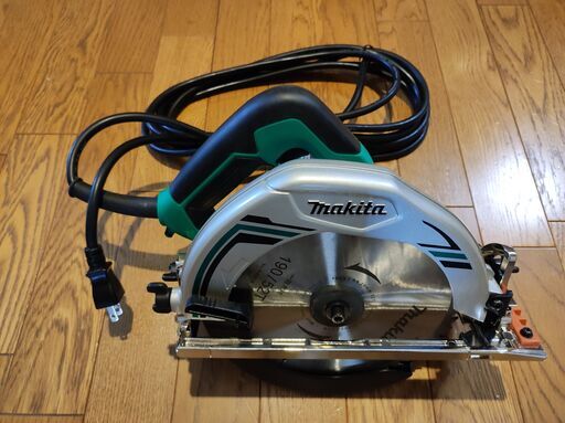 【最終11/30午前まで】【未使用品】丸のこ190mm マキタ M585